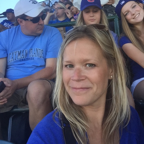 Meet your Posher, Julie - Picture 1 of 1